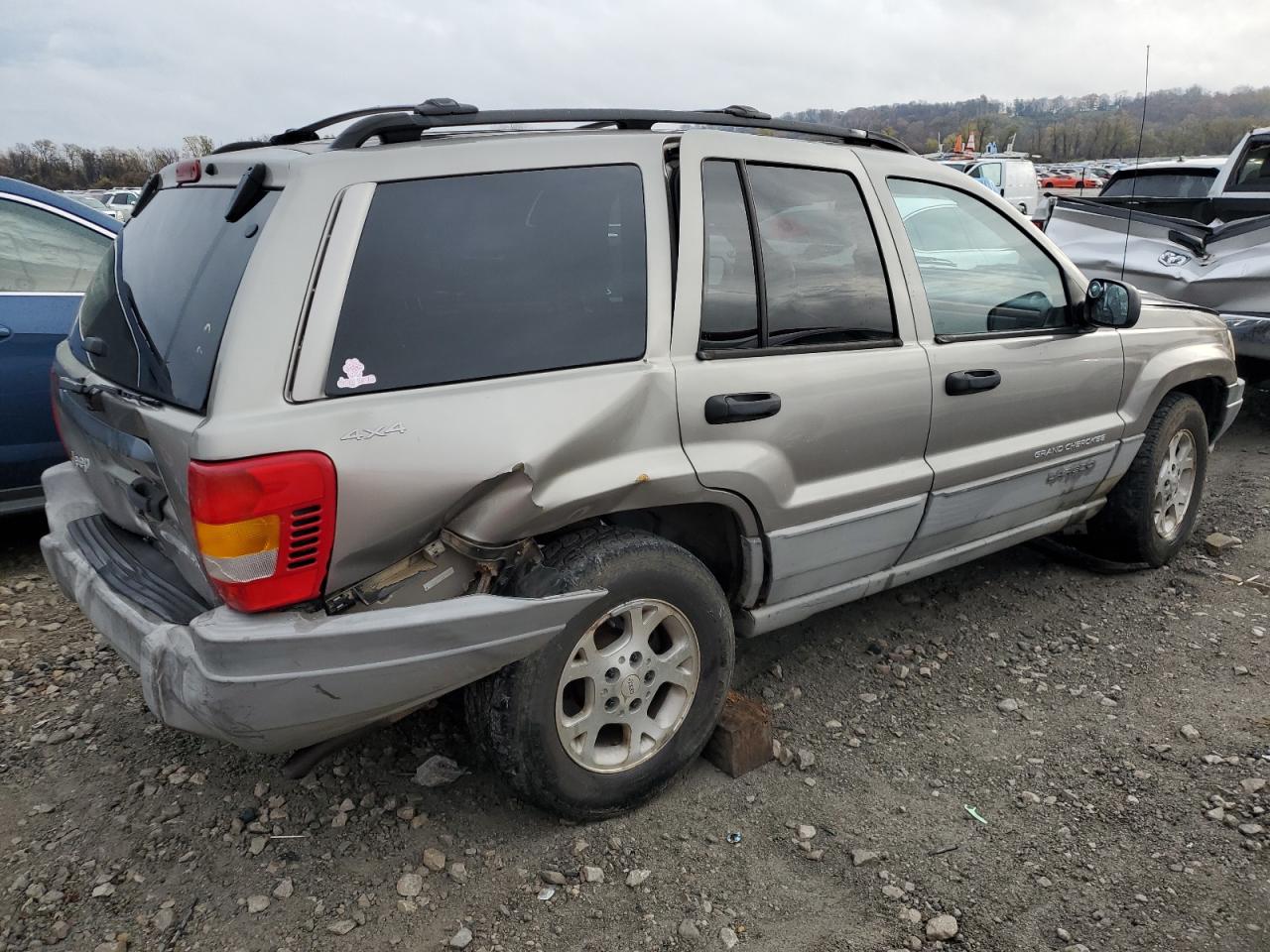 1999 Jeep Grand Cherokee - Image 3