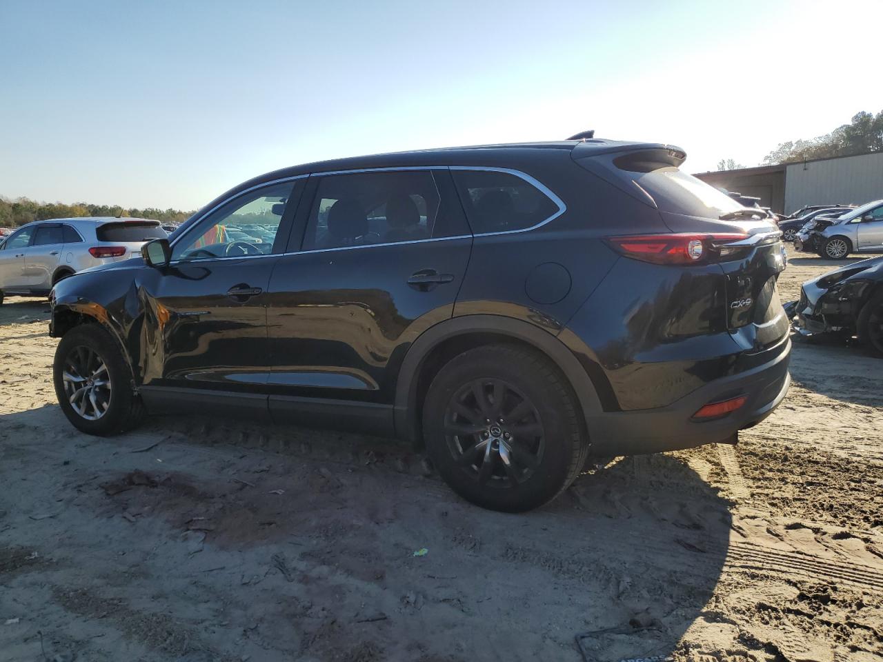 2016 Mazda CX-9 - Image 2