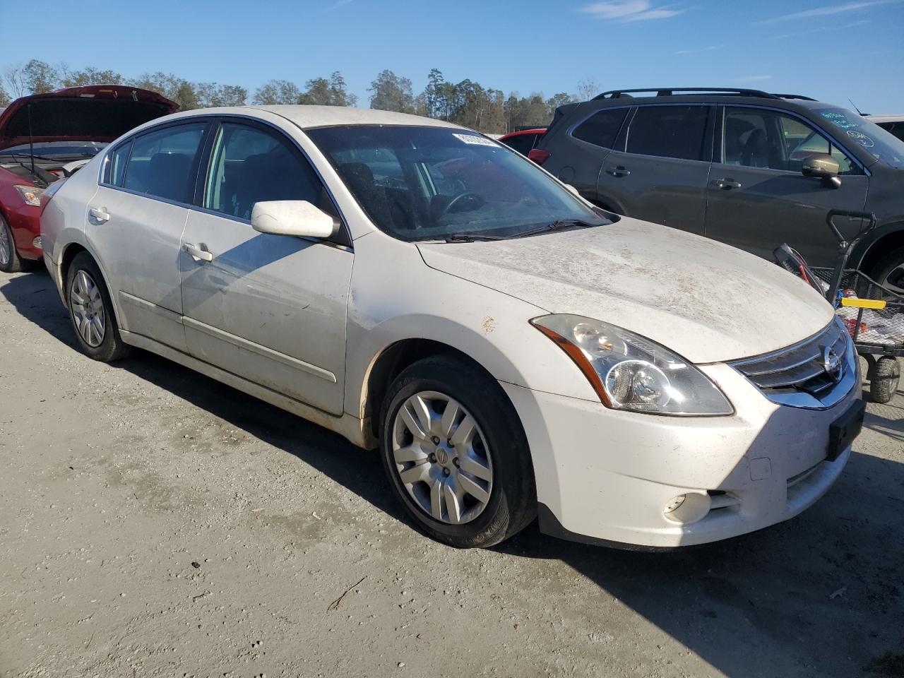 2011 Nissan Altima - Image 4