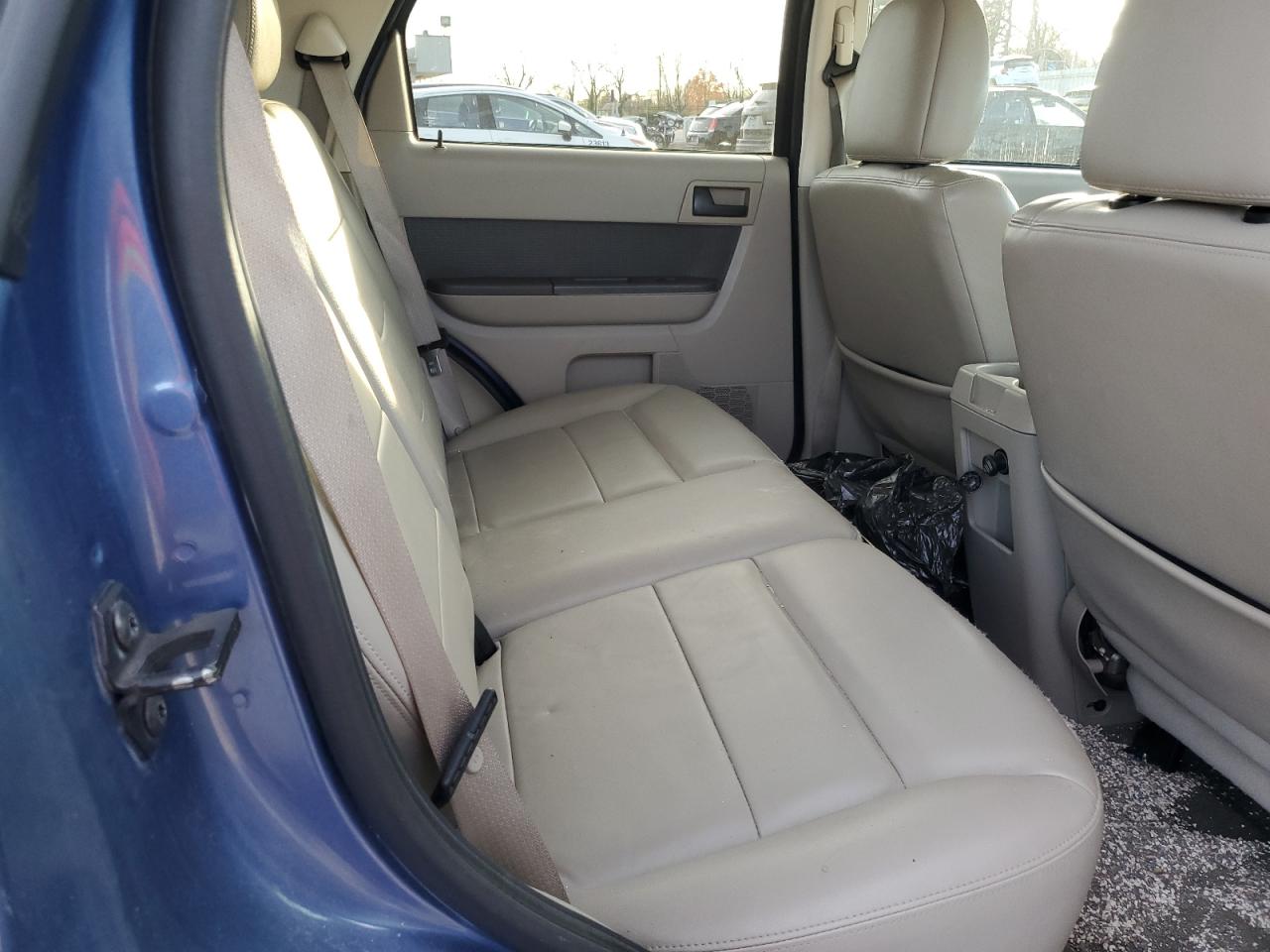 2010 Ford Escape - Image 11
