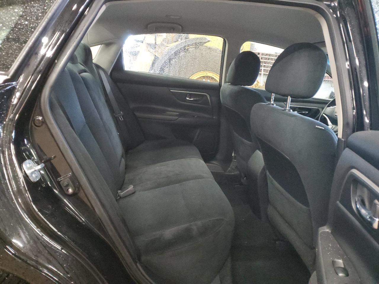 2015 Nissan Altima - Image 11