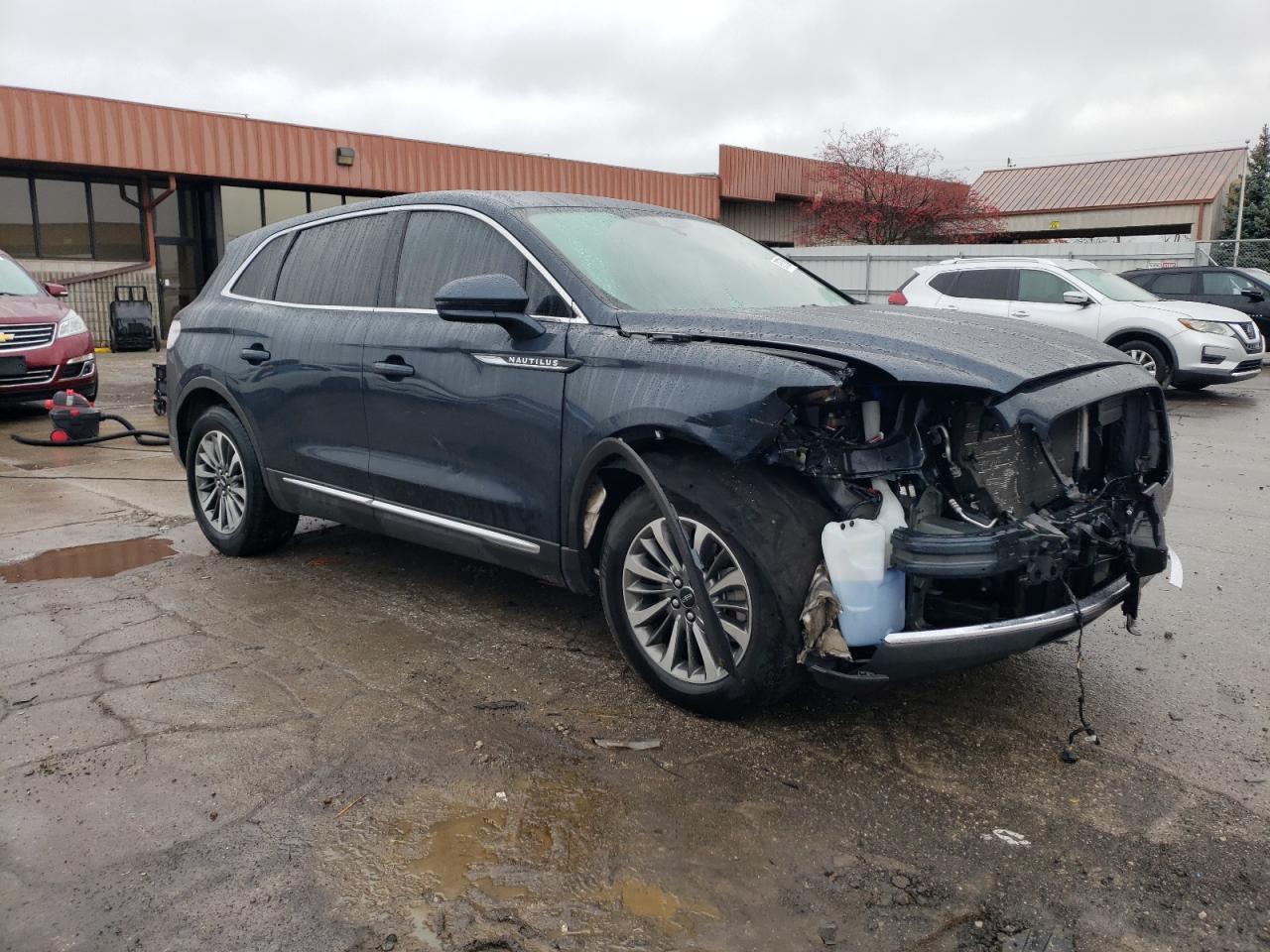 2021 Lincoln Nautilus - Image 4