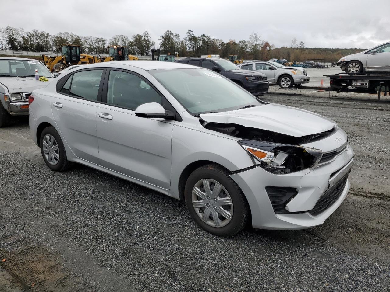 2022 Kia Rio - Image 4