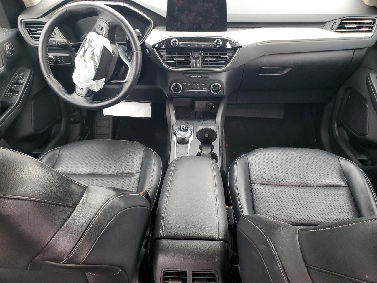 2020 Ford Escape - Image 8