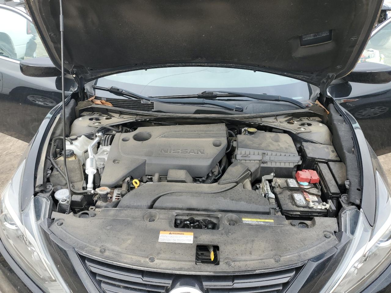 2018 Nissan Altima - Image 11