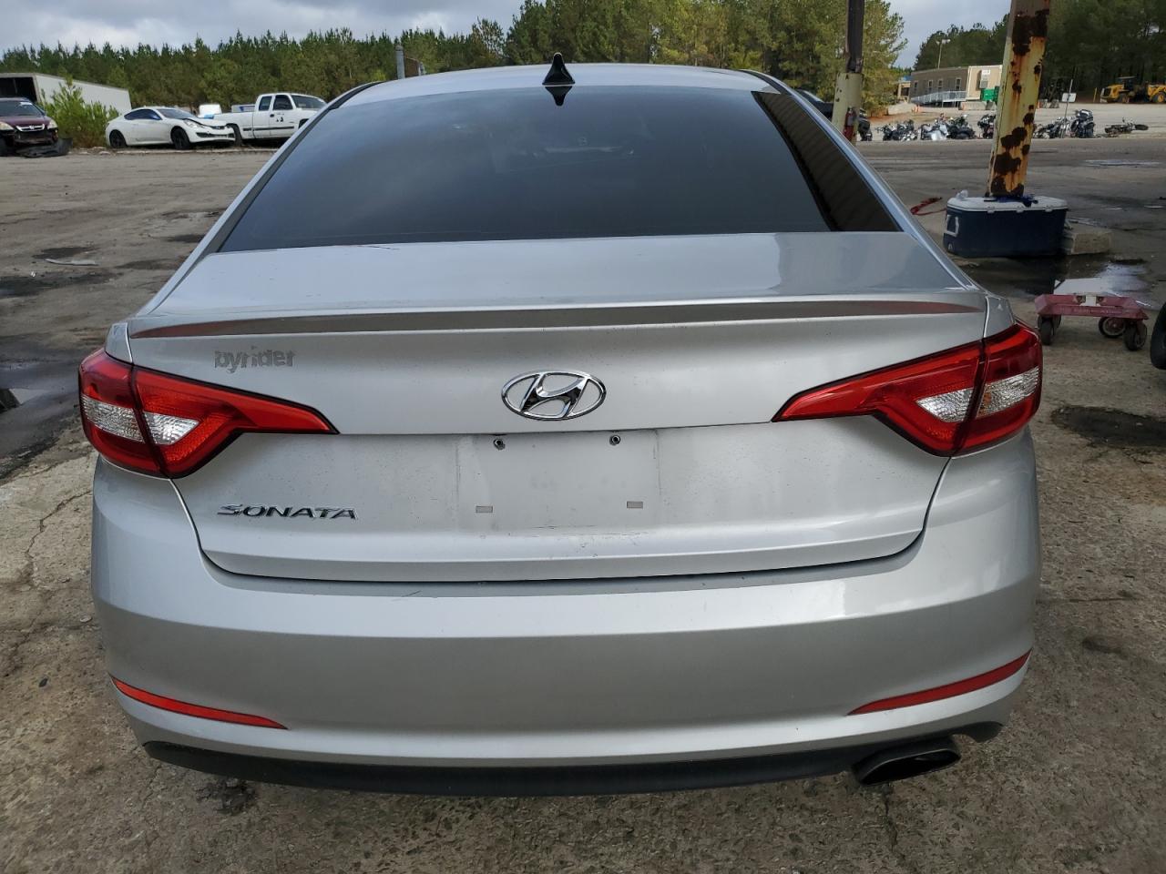 2017 Hyundai Sonata - Image 6