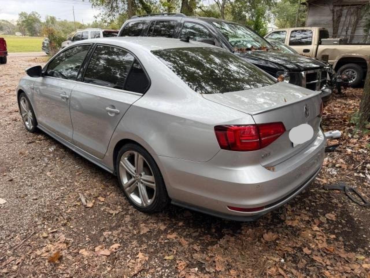 2016 Volkswagen Jetta - Image 3
