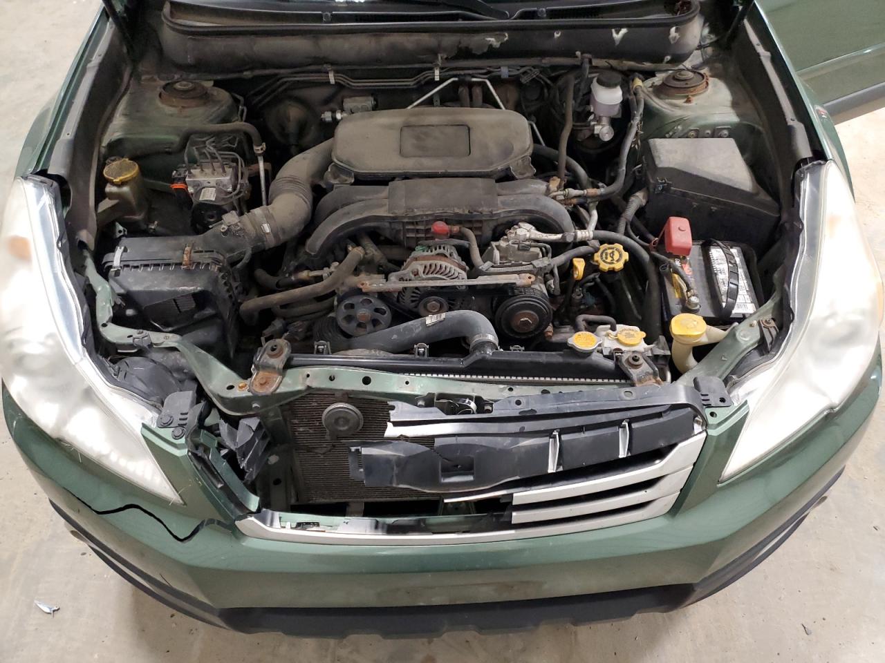 2012 Subaru Outback - Image 12