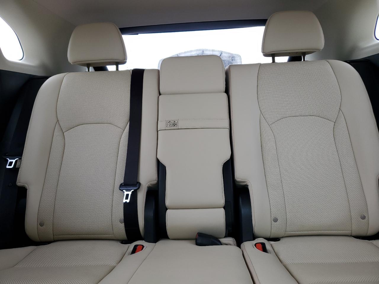 2022 Lexus RX - Image 10