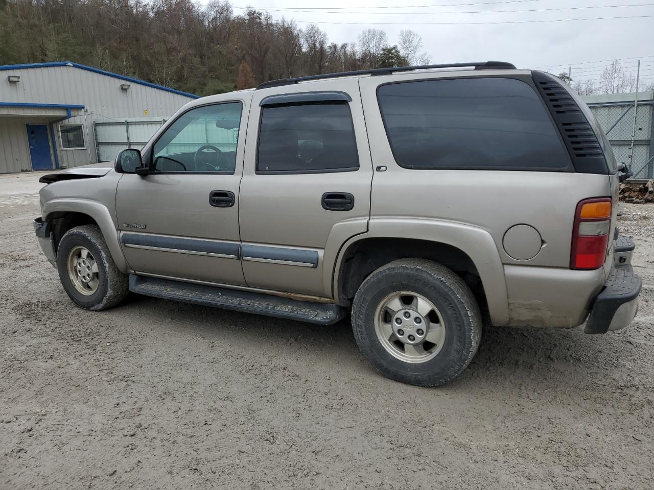 2002 Chevrolet Tahoe - Image 2