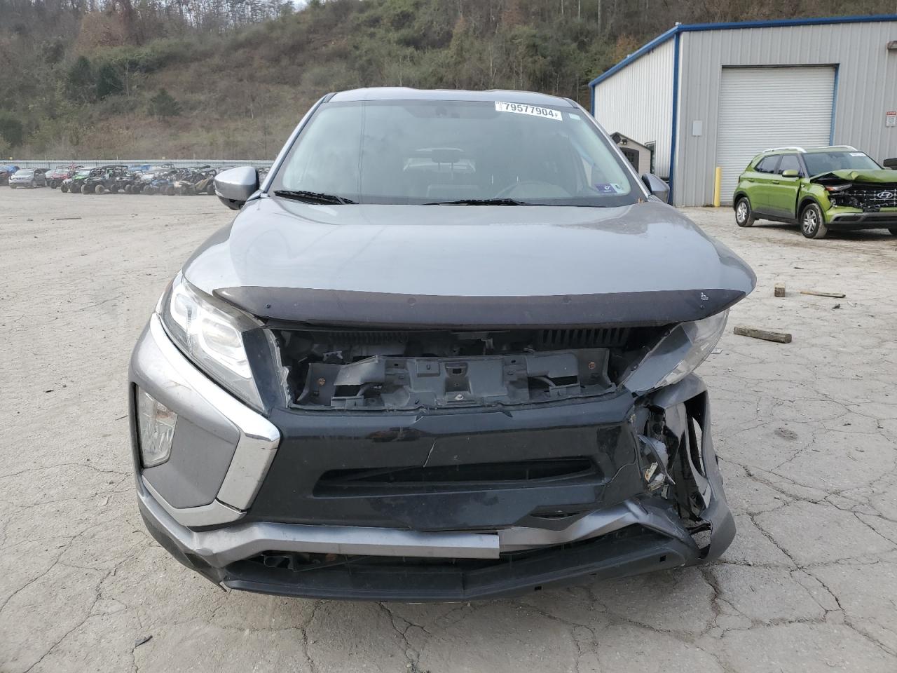 MITSUBISHI ECLIPSE 2018 JA4AT5AAXJZ037984 Photo 5