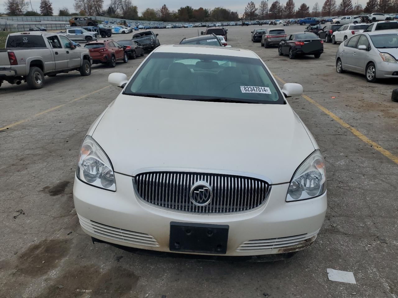 2009 Buick Lucerne - Image 5
