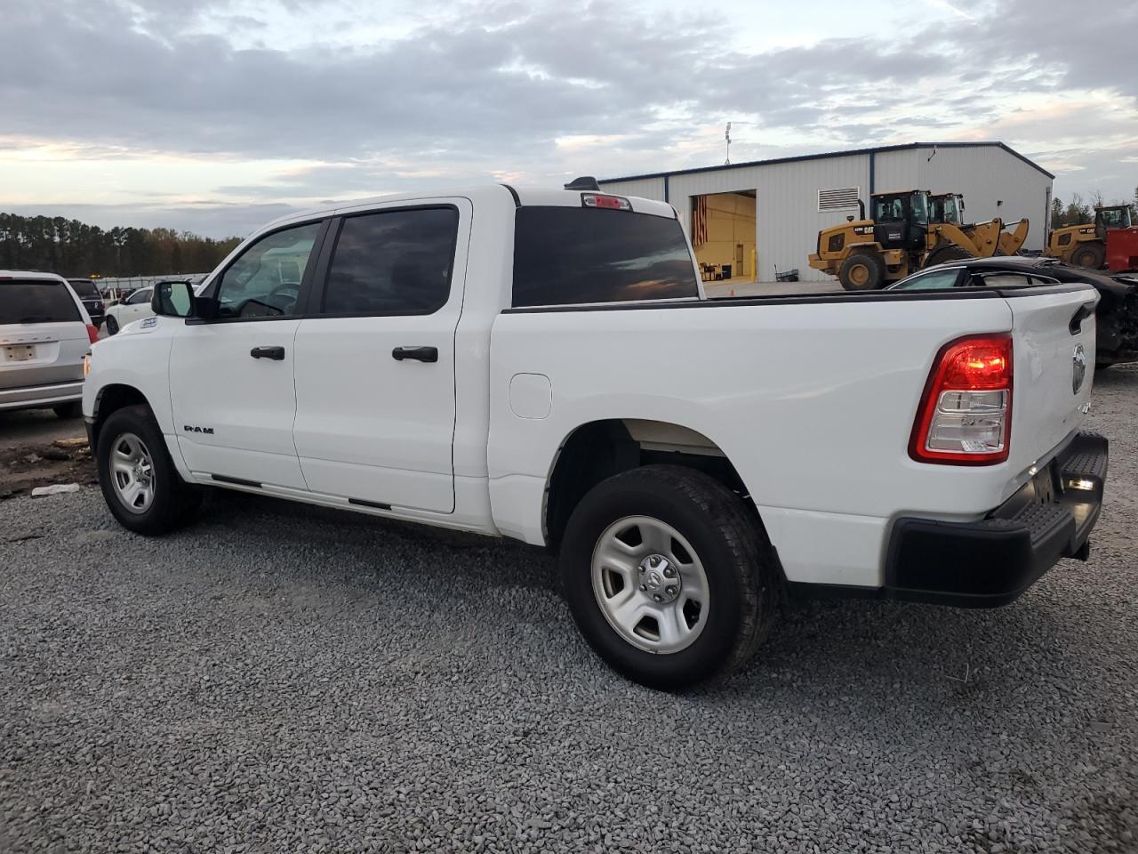 2019 RAM 1500 - Image 2