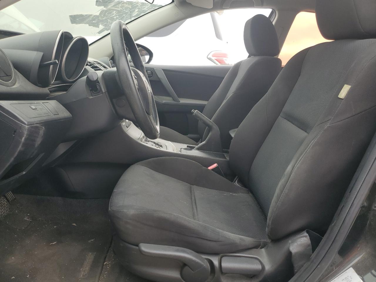 2011 Mazda 3 - Image 7