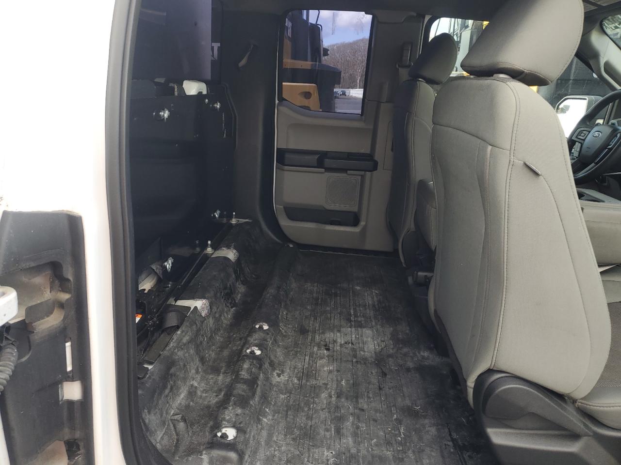 2018 Ford F-150 - Image 10