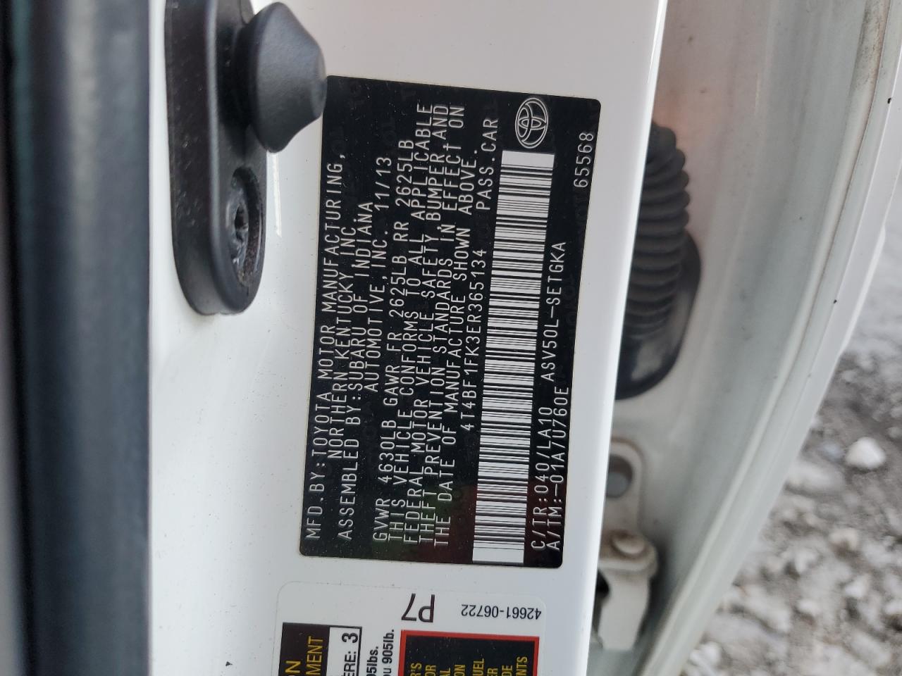 2014 Toyota Camry - Image 13