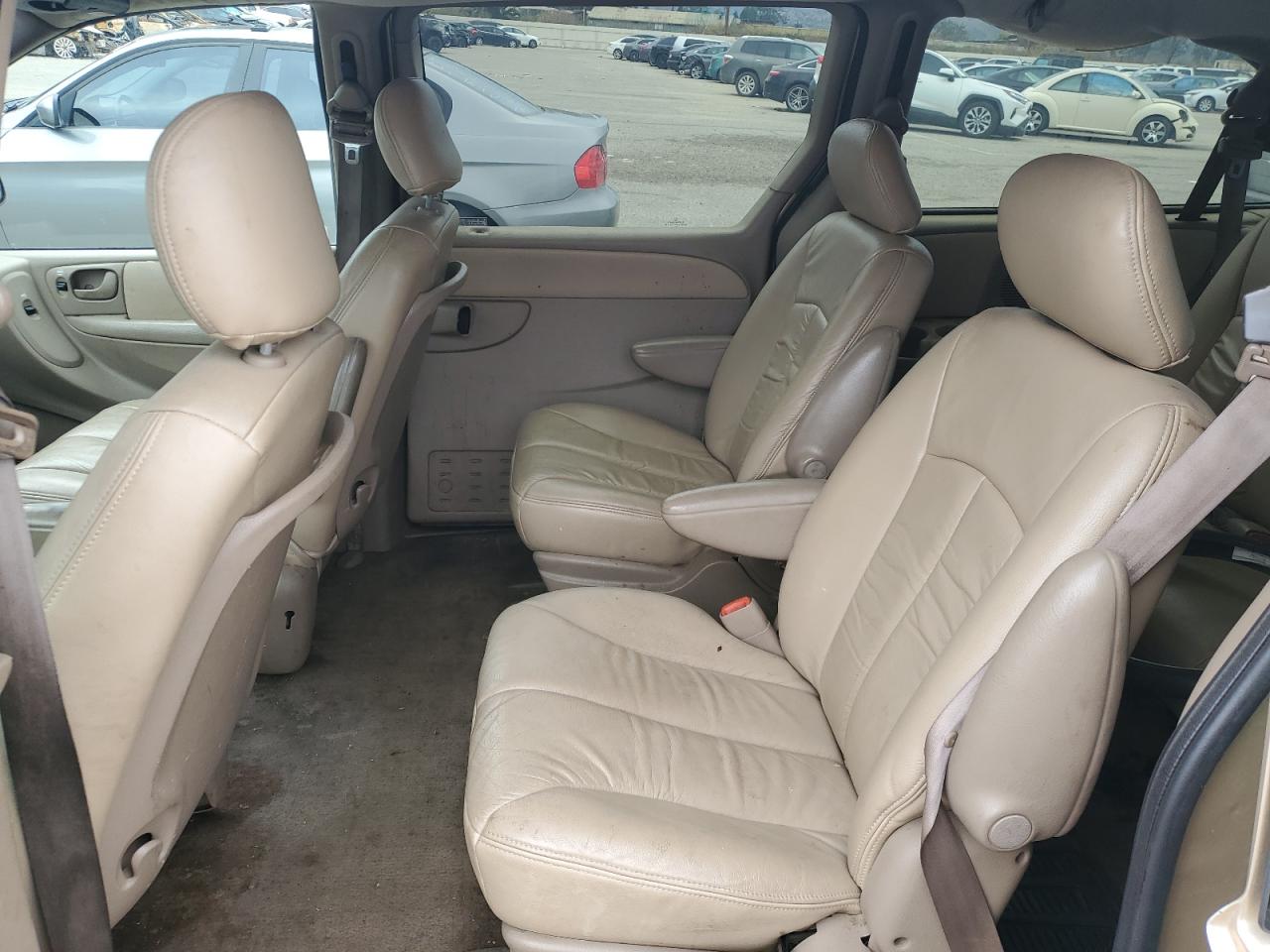 2001 Dodge Caravan - Image 11