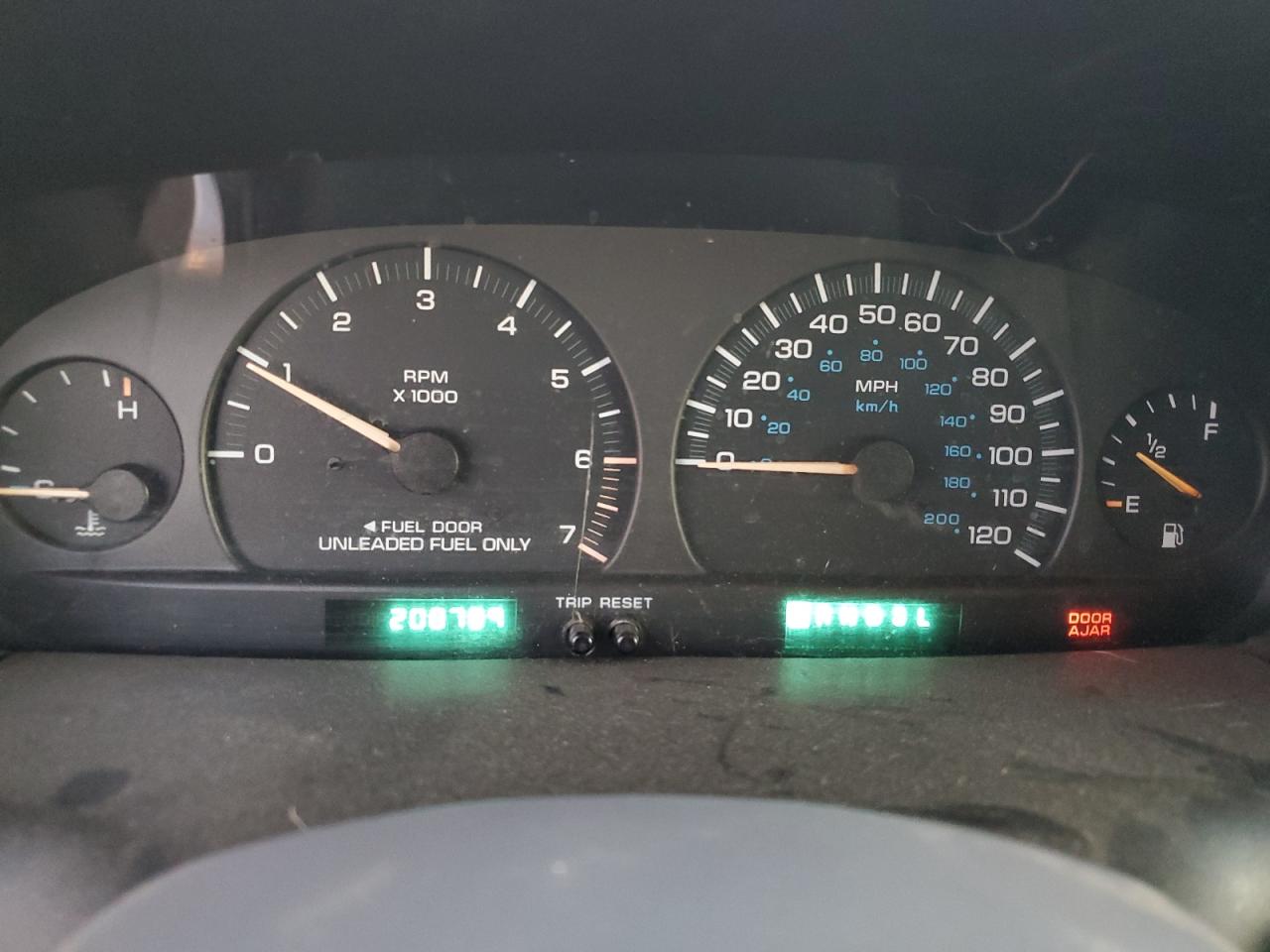 2000 Dodge Caravan - Image 9
