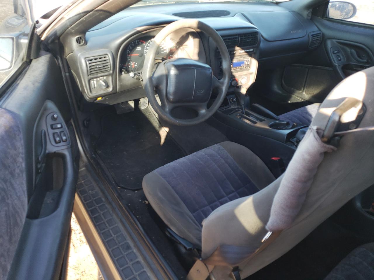 2001 Chevrolet Camaro - Image 8