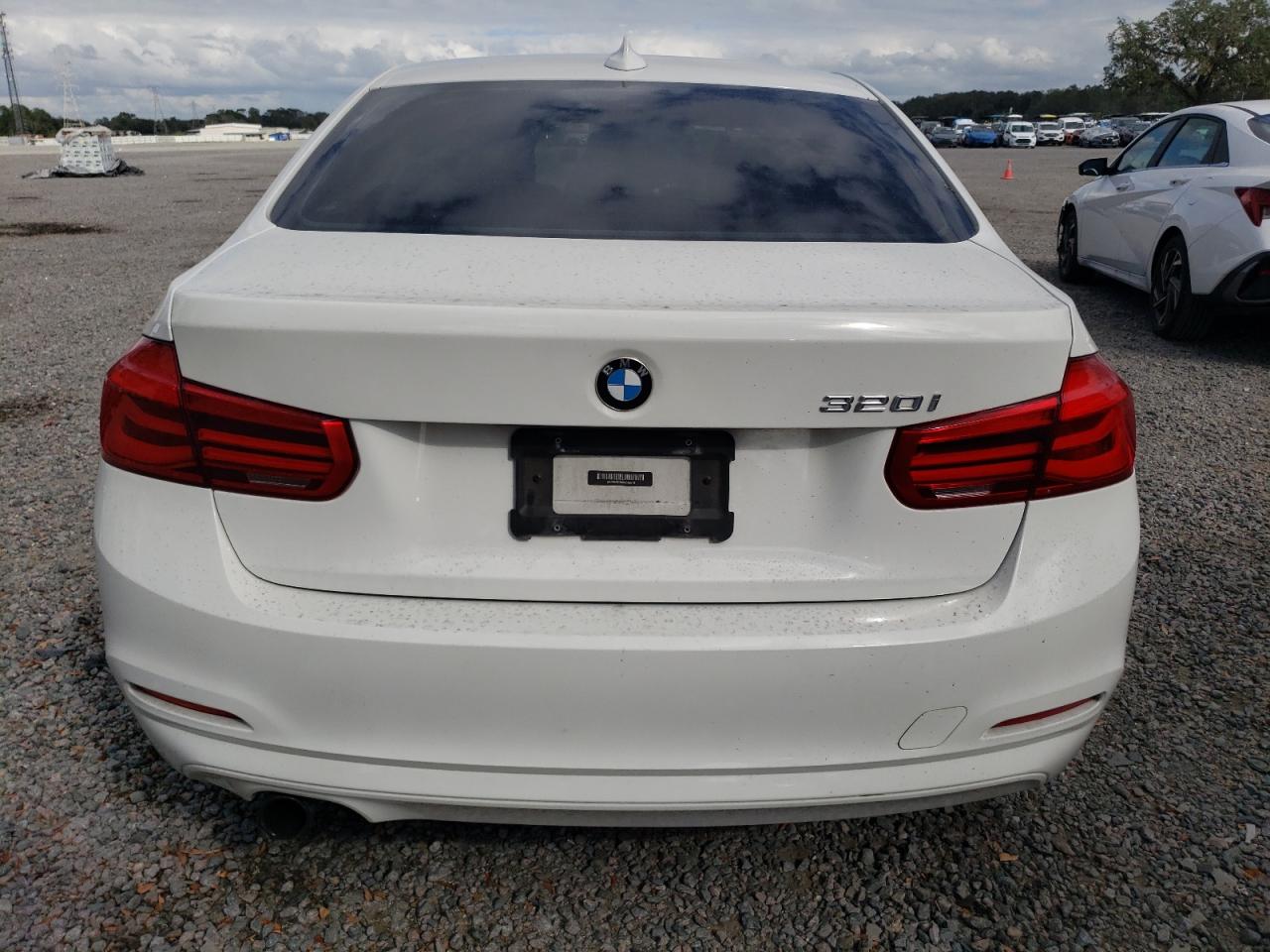 2017 BMW 320 I VIN: WBA8A9C34HK620518 Lot: 78000564