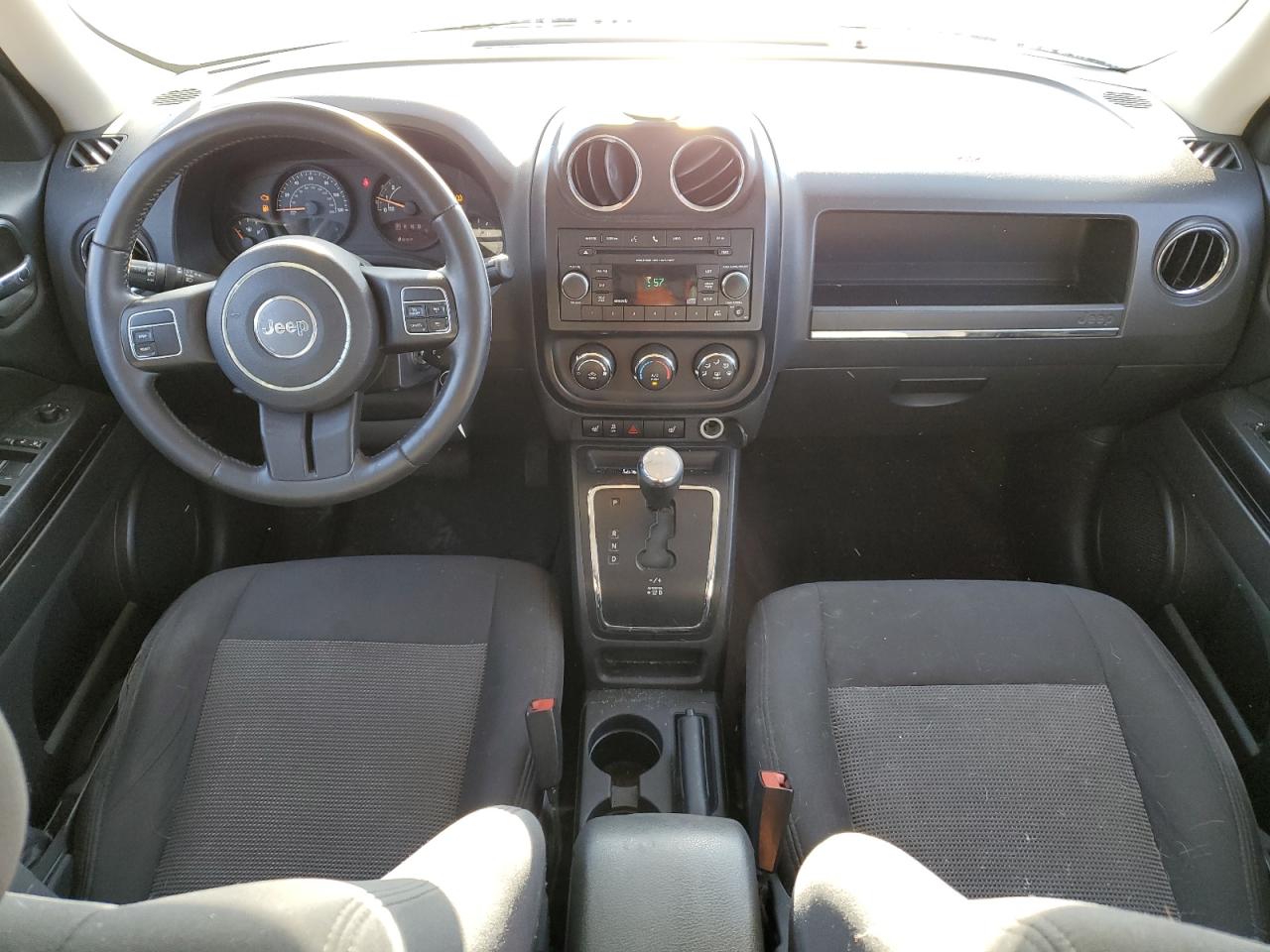 2016 Jeep Liberty (Patriot) - Image 8