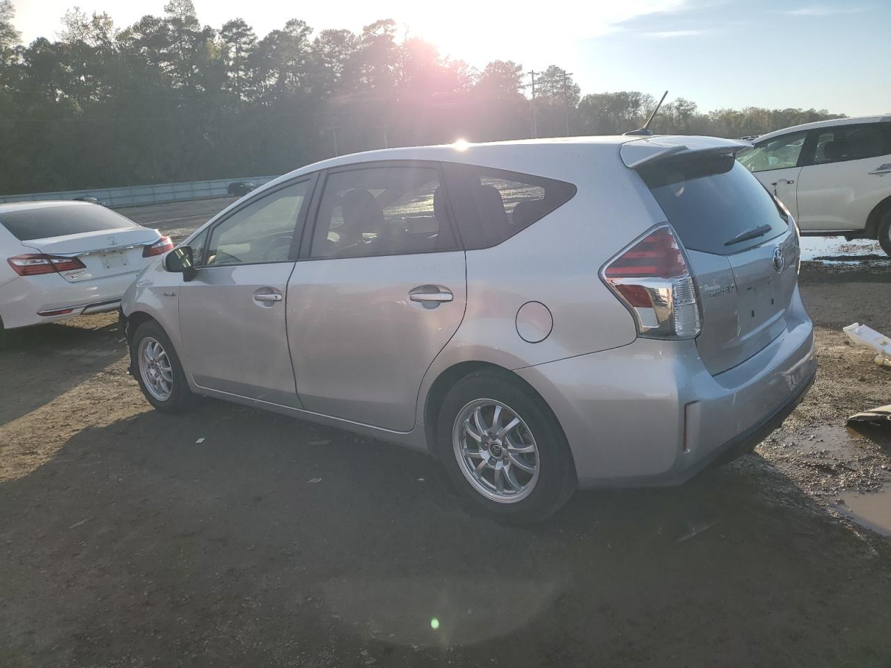 VIN JTDZN3EU7GJ051649 2016 TOYOTA PRIUS no.2