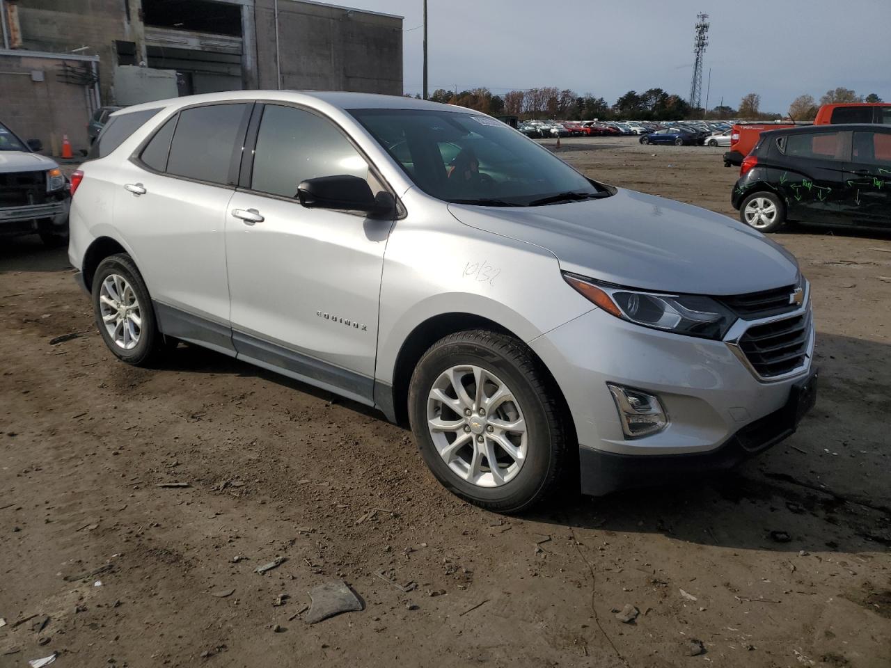 2018 Chevrolet Equinox - Image 4