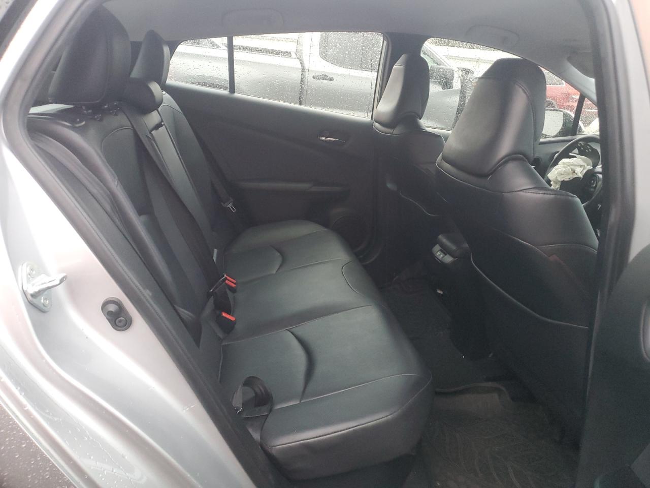 2019 Toyota Prius - Image 10