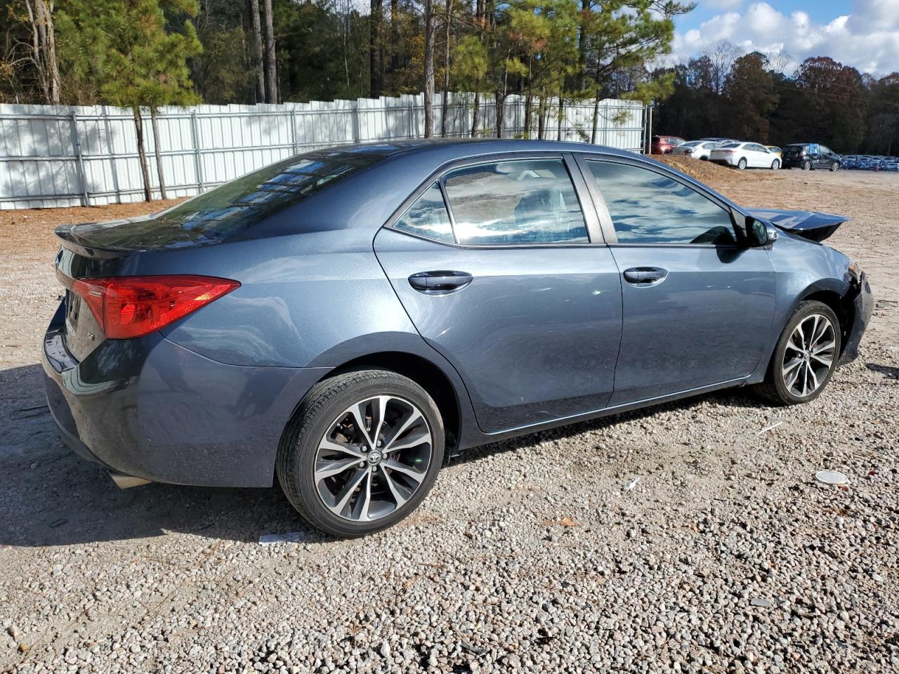 2017 Toyota Corolla - Image 3