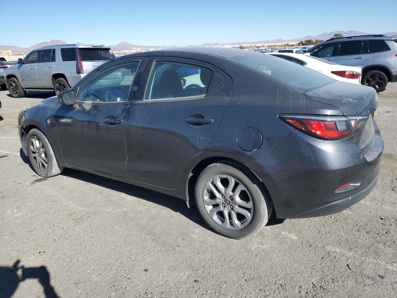 VIN 3MYDLBZV4GY146244 2016 TOYOTA SCION no.2