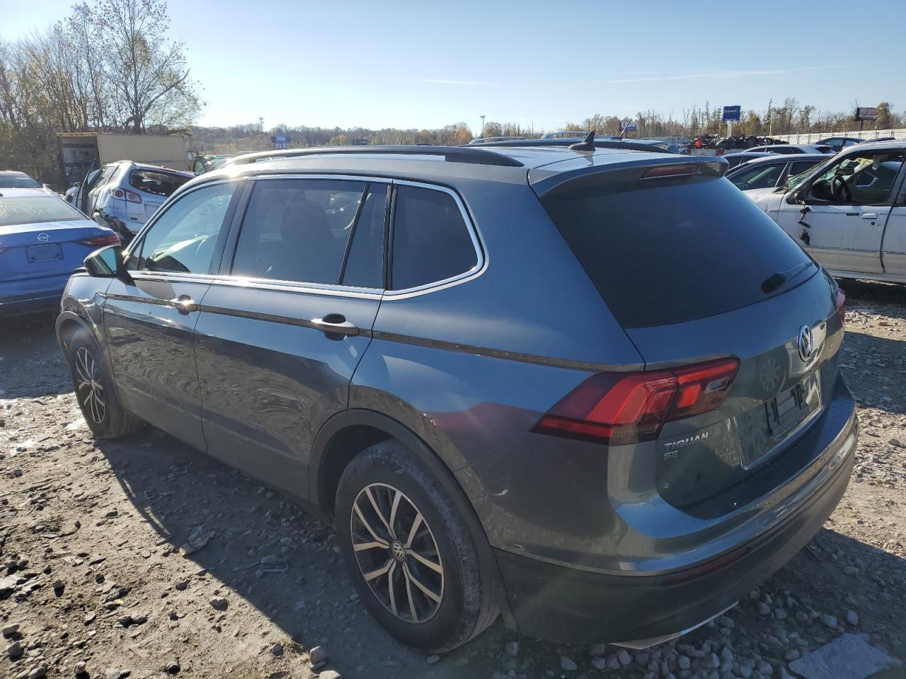 2019 Volkswagen Tiguan - Image 2