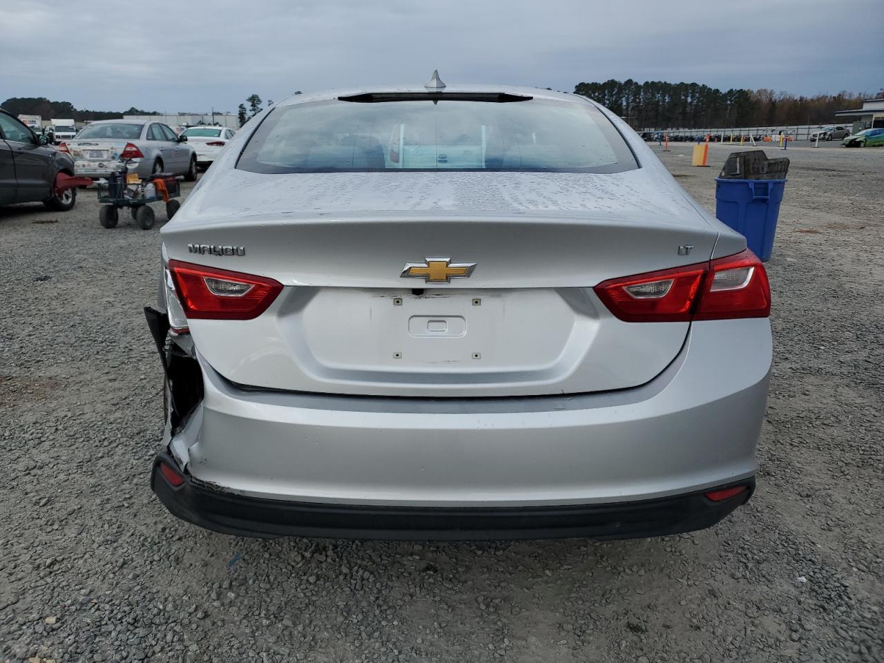 VIN 1G1ZE5ST6HF233606 2017 CHEVROLET MALIBU no.6