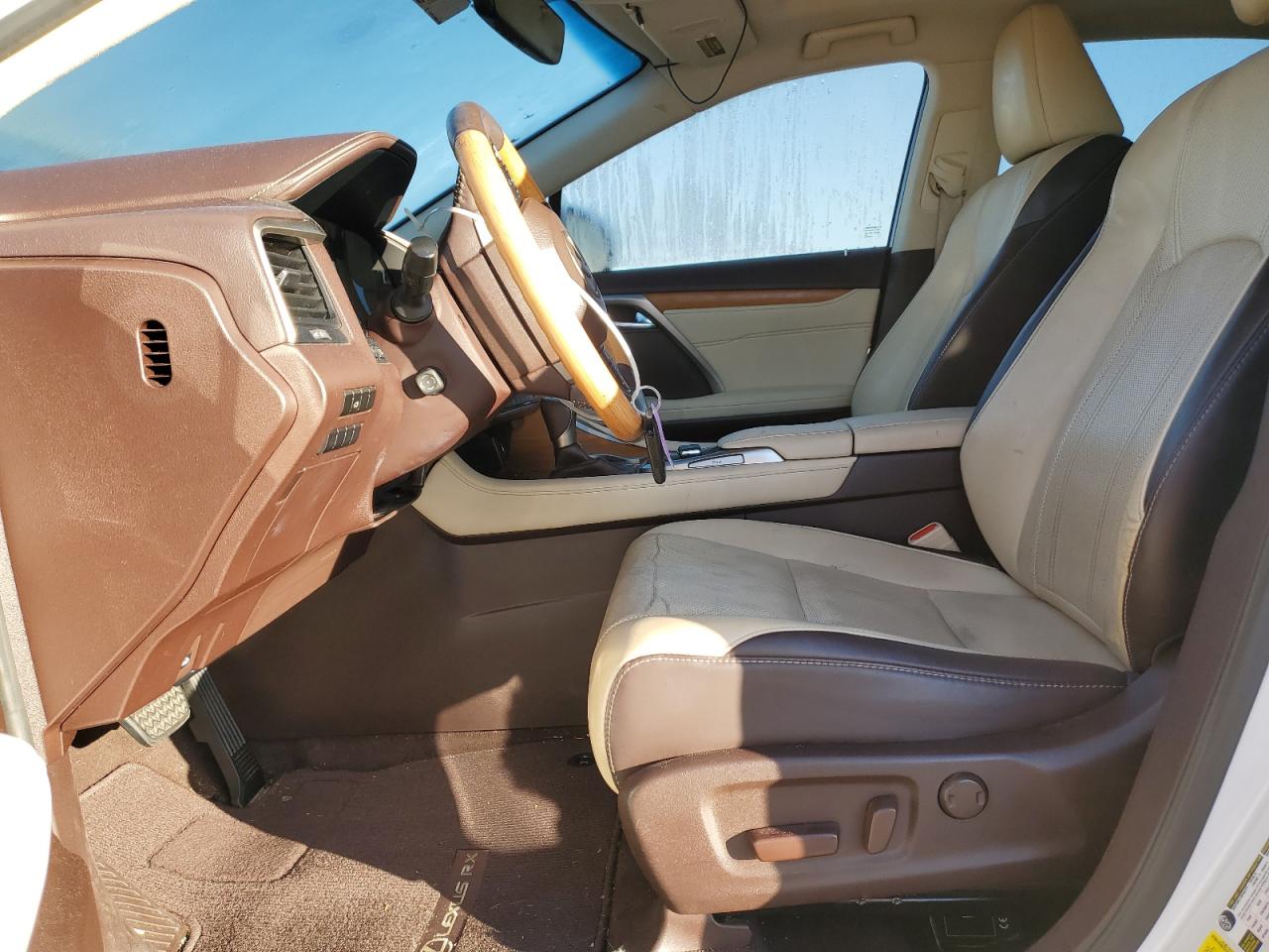 2016 Lexus RX - Image 7