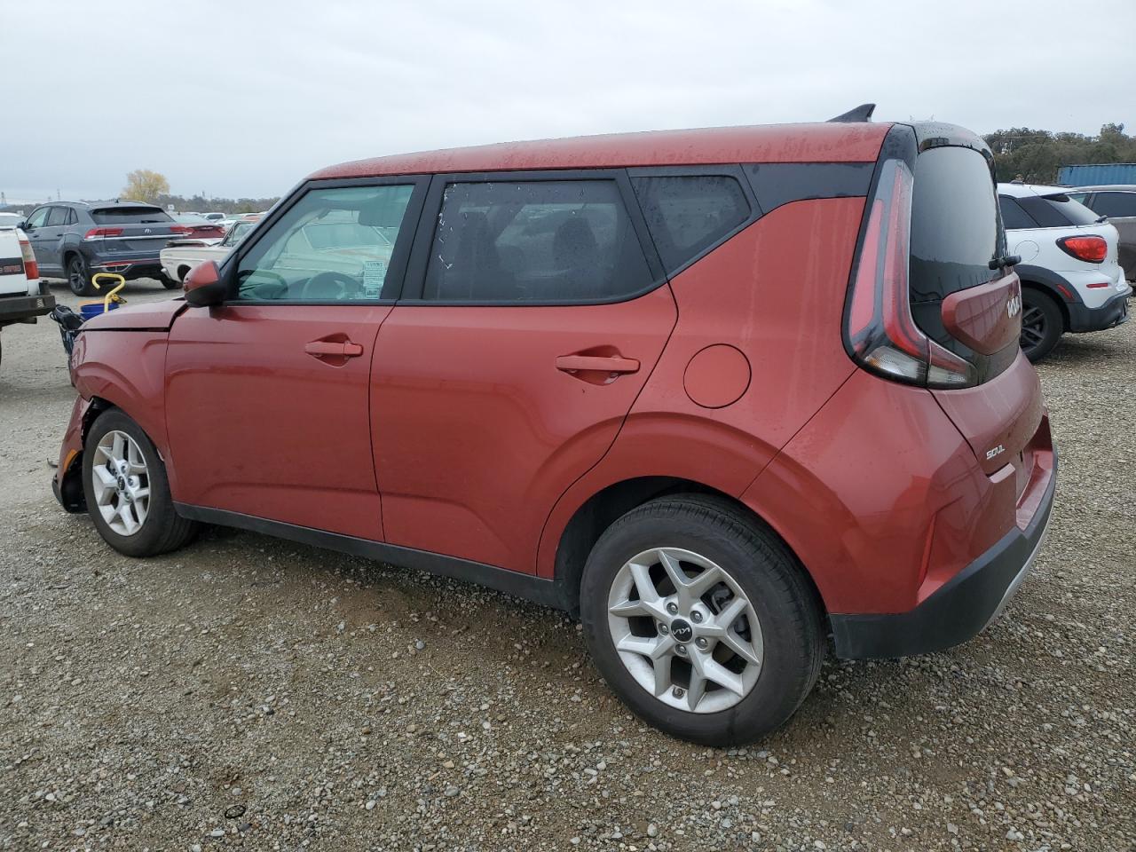 VIN KNDJ23AU8R7917273 2024 KIA SOUL no.2