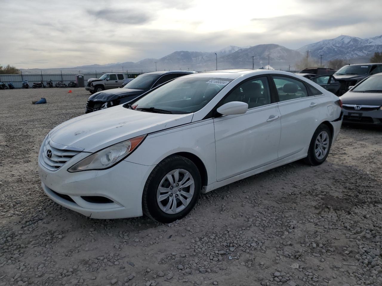 5NPEB4AC8BH135197 2016 HYUNDAI SONATA - Image 1