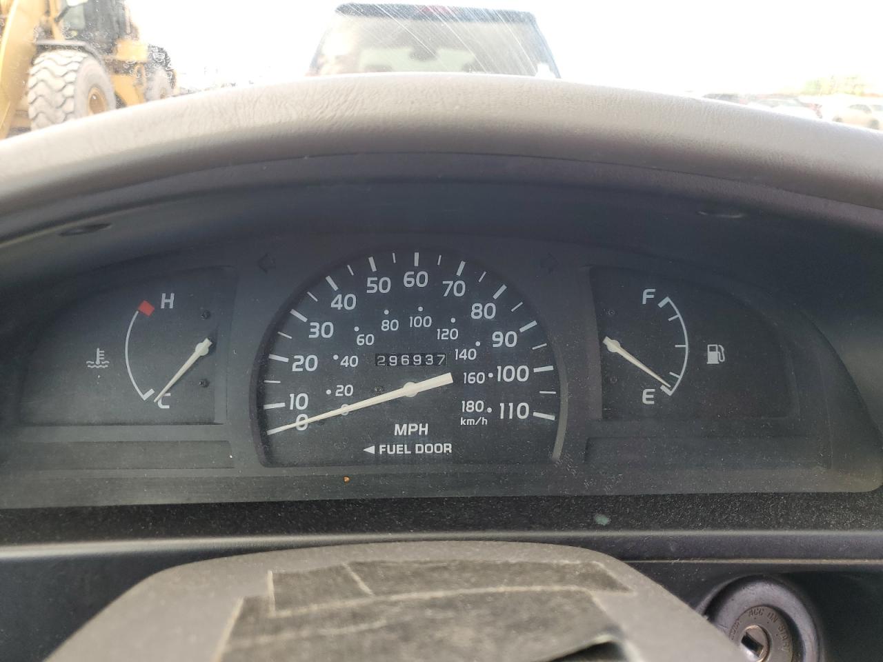 2004 Toyota Tacoma - Image 9