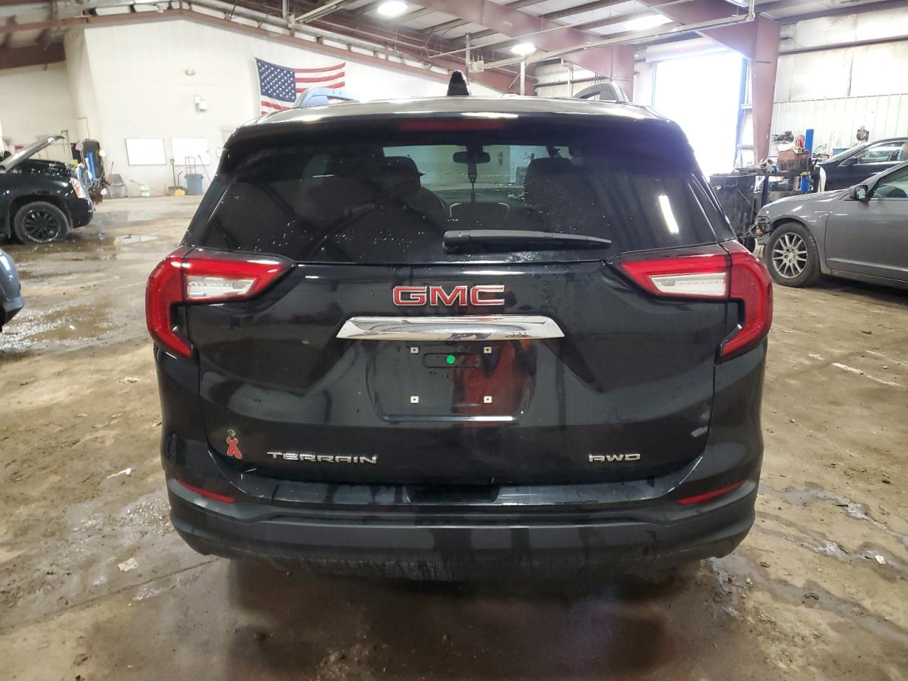 2022 GMC Terrain - Image 6
