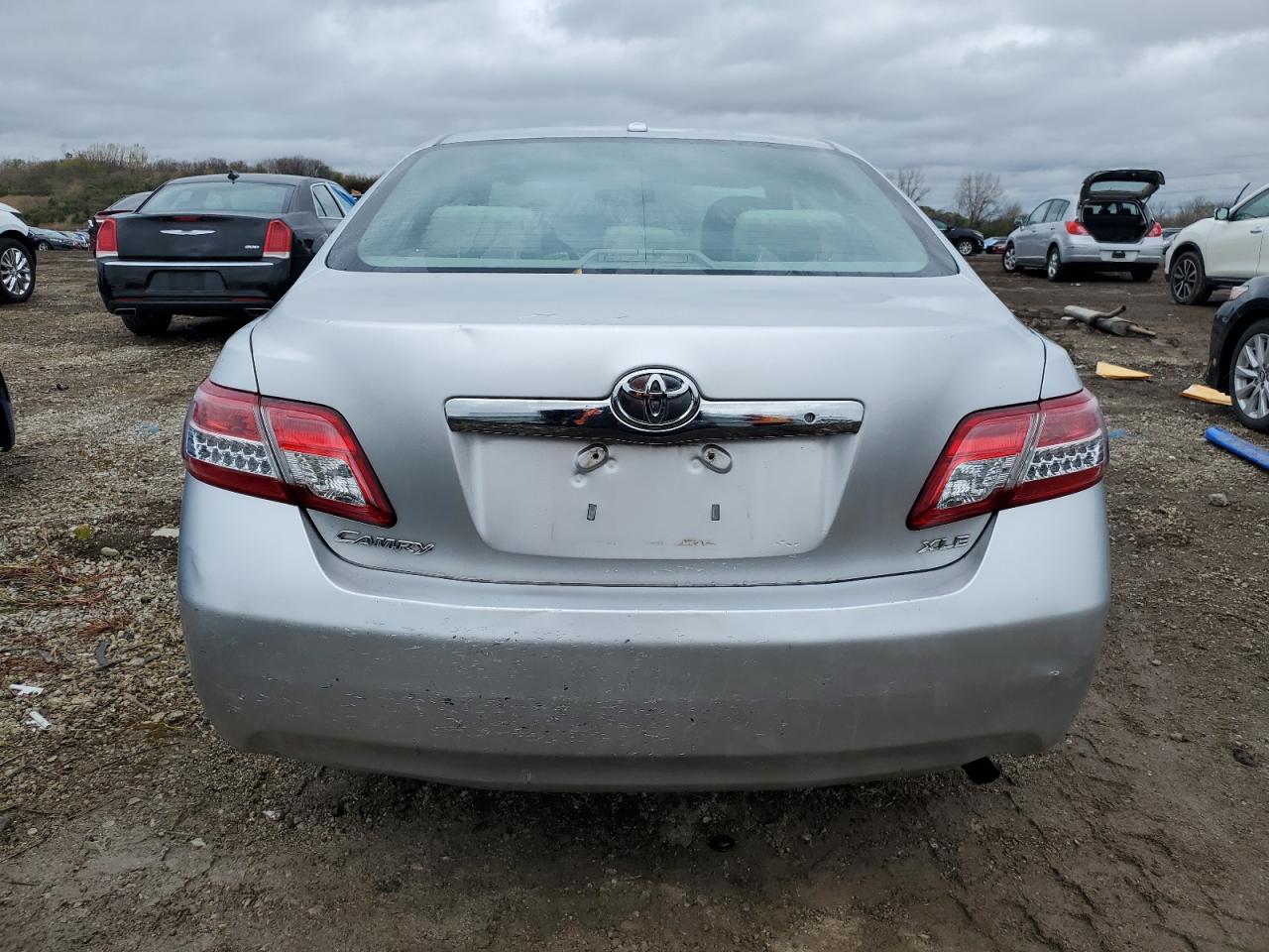 2011 Toyota Camry - Image 6