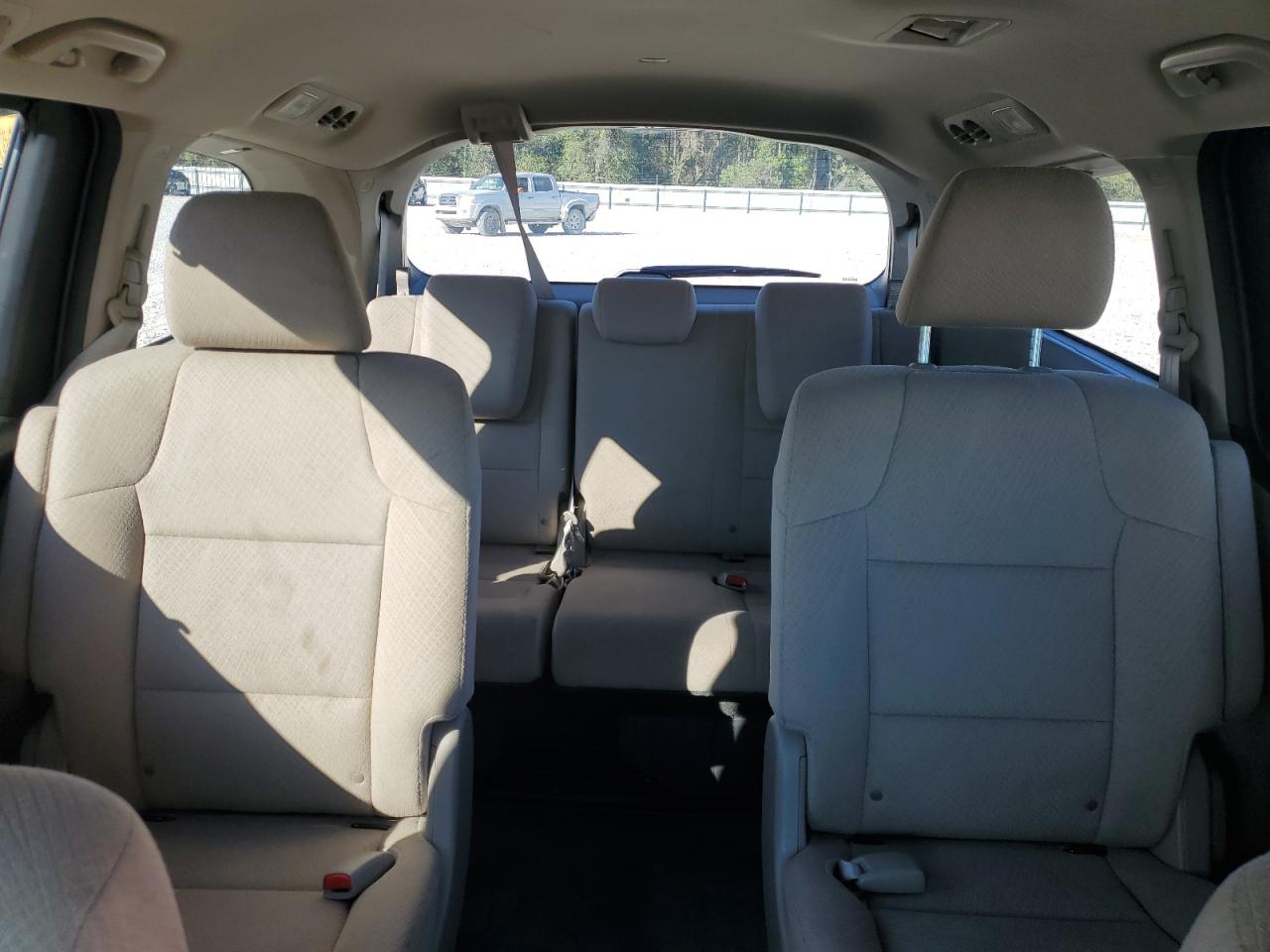 2016 Honda Odyssey - Image 10