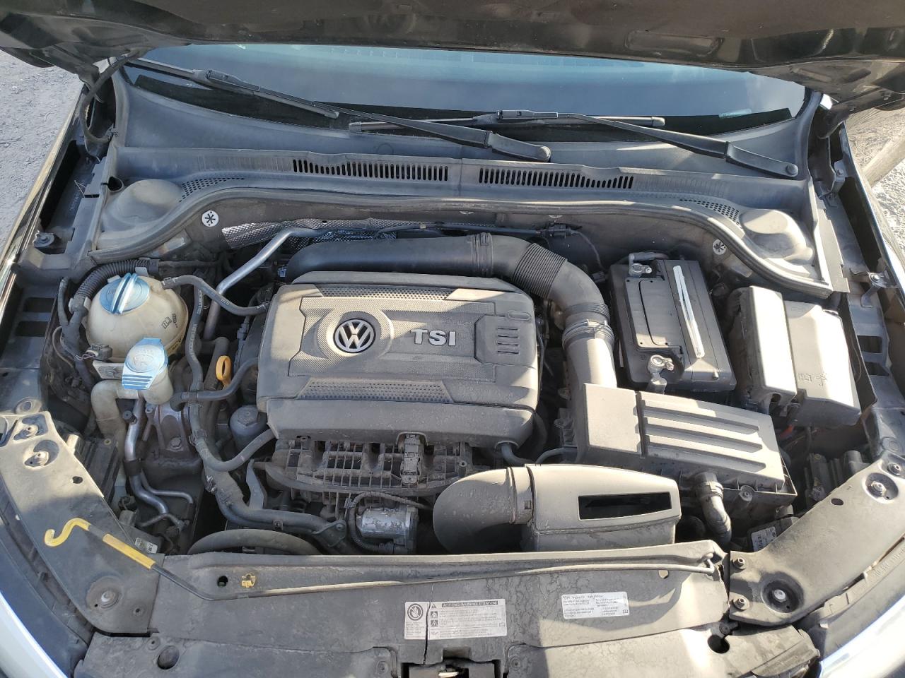2015 Volkswagen Jetta - Image 11