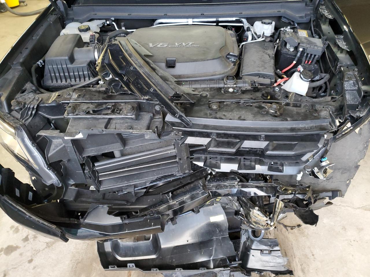 2022 Chevrolet Colorado - Image 12