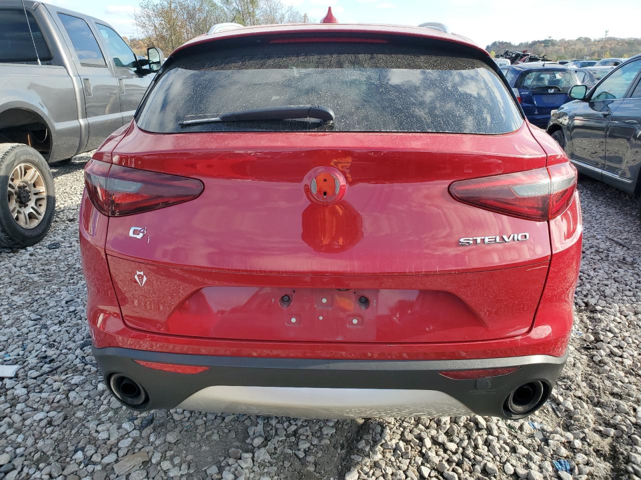 2018 Alfa Romeo Stelvio - Image 6