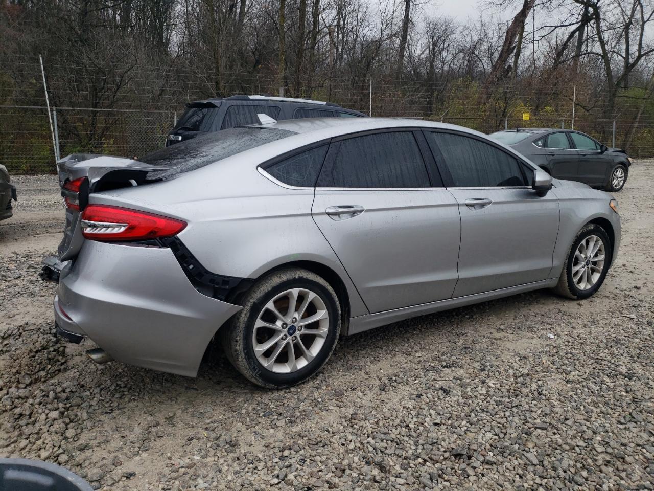 2020 Ford Fusion - Image 3