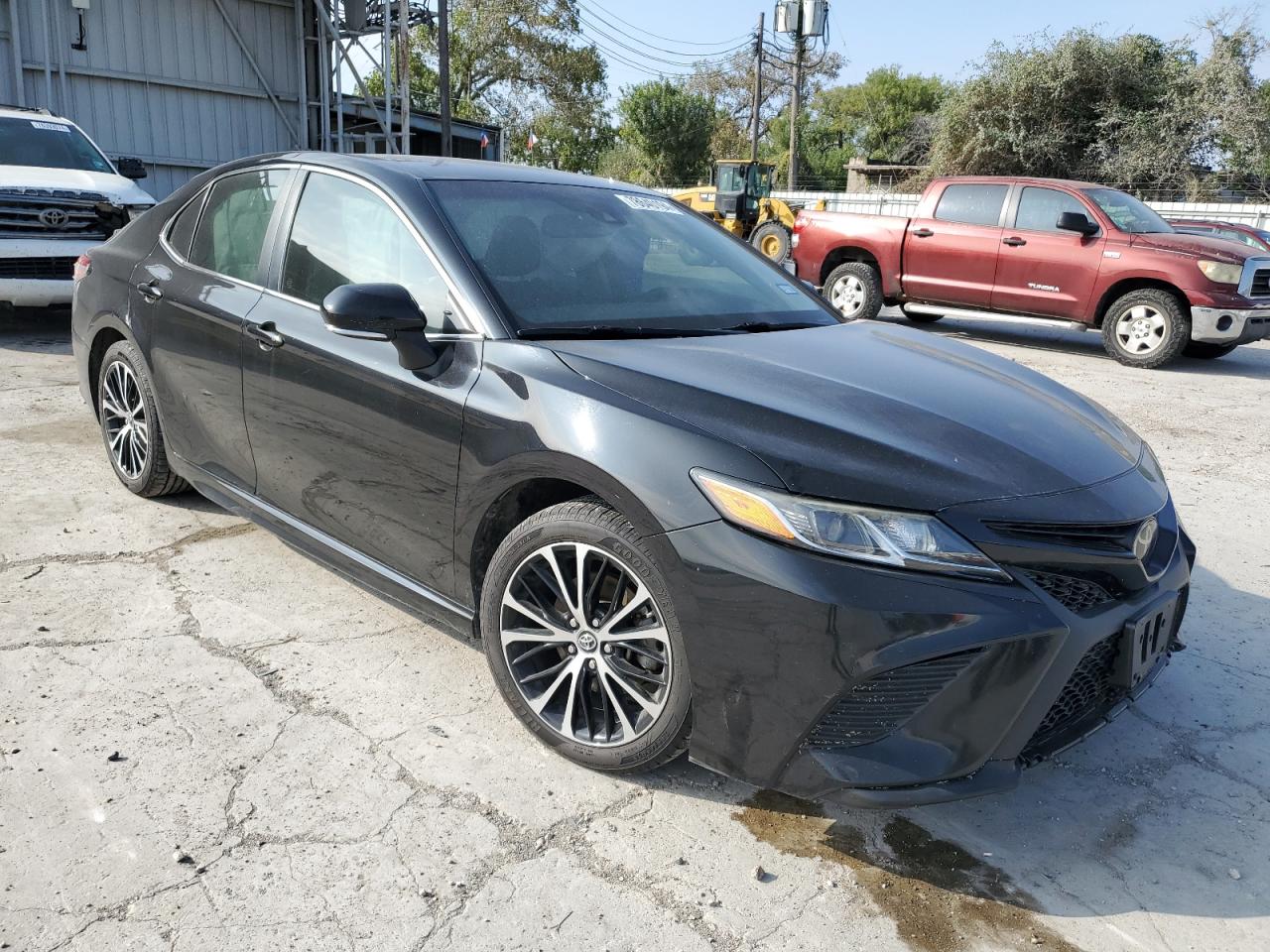 2019 Toyota Camry - Image 4