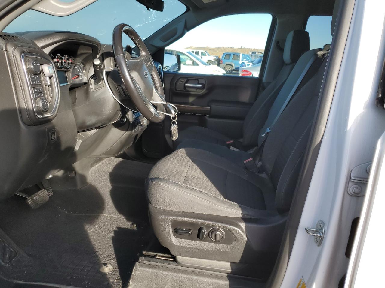 2020 Chevrolet Silverado - Image 7