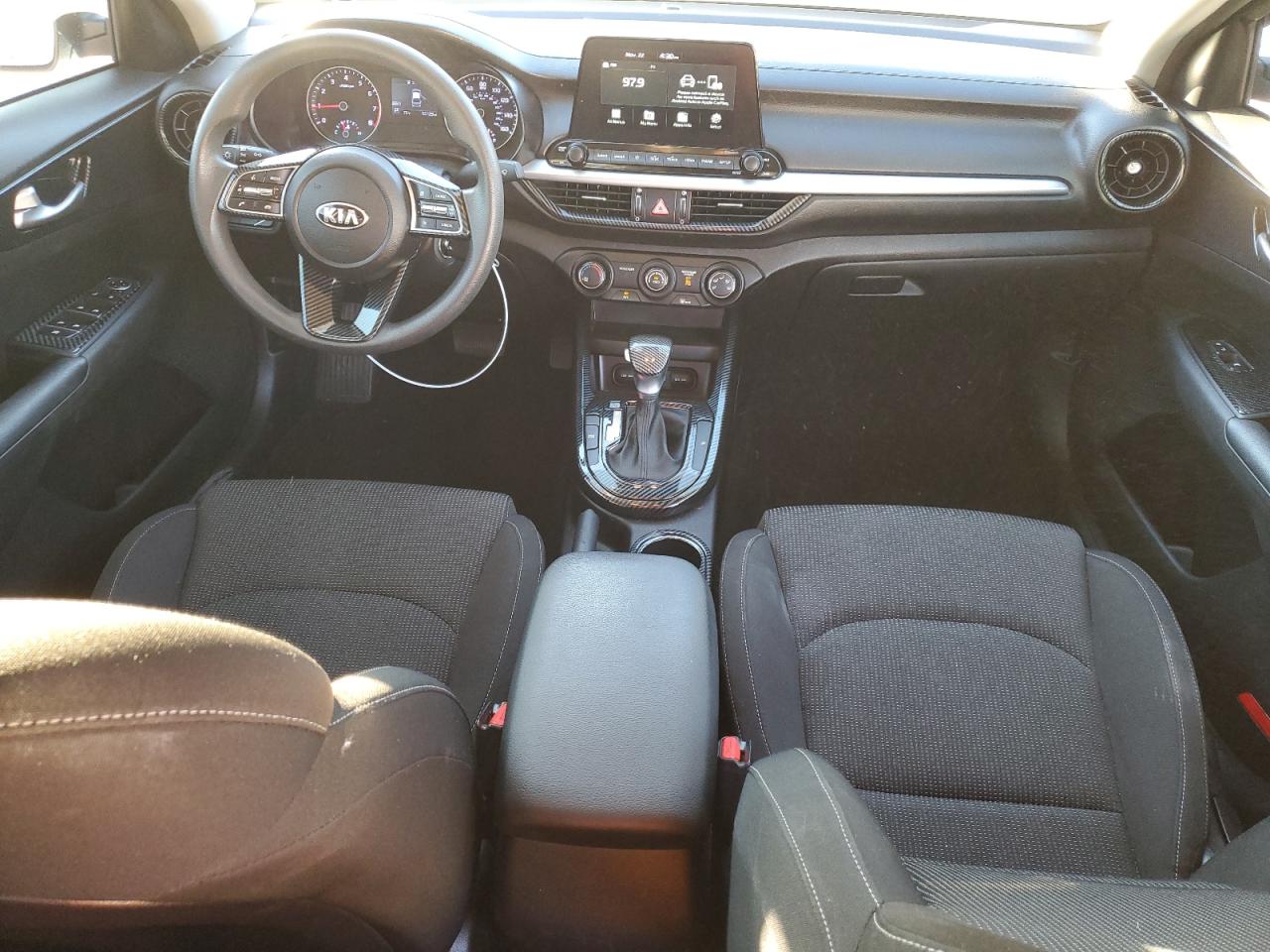 2021 Kia Forte - Image 8