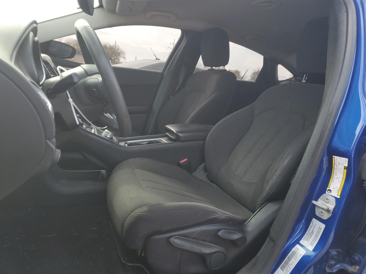 2015 Chrysler 200 - Image 7