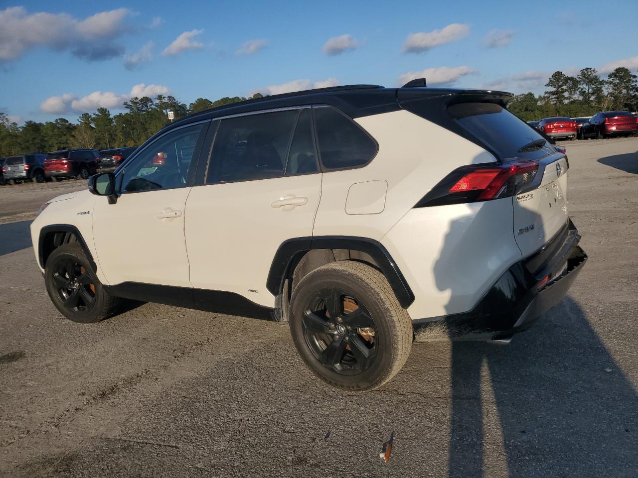 2020 Toyota RAV 4 - Image 2
