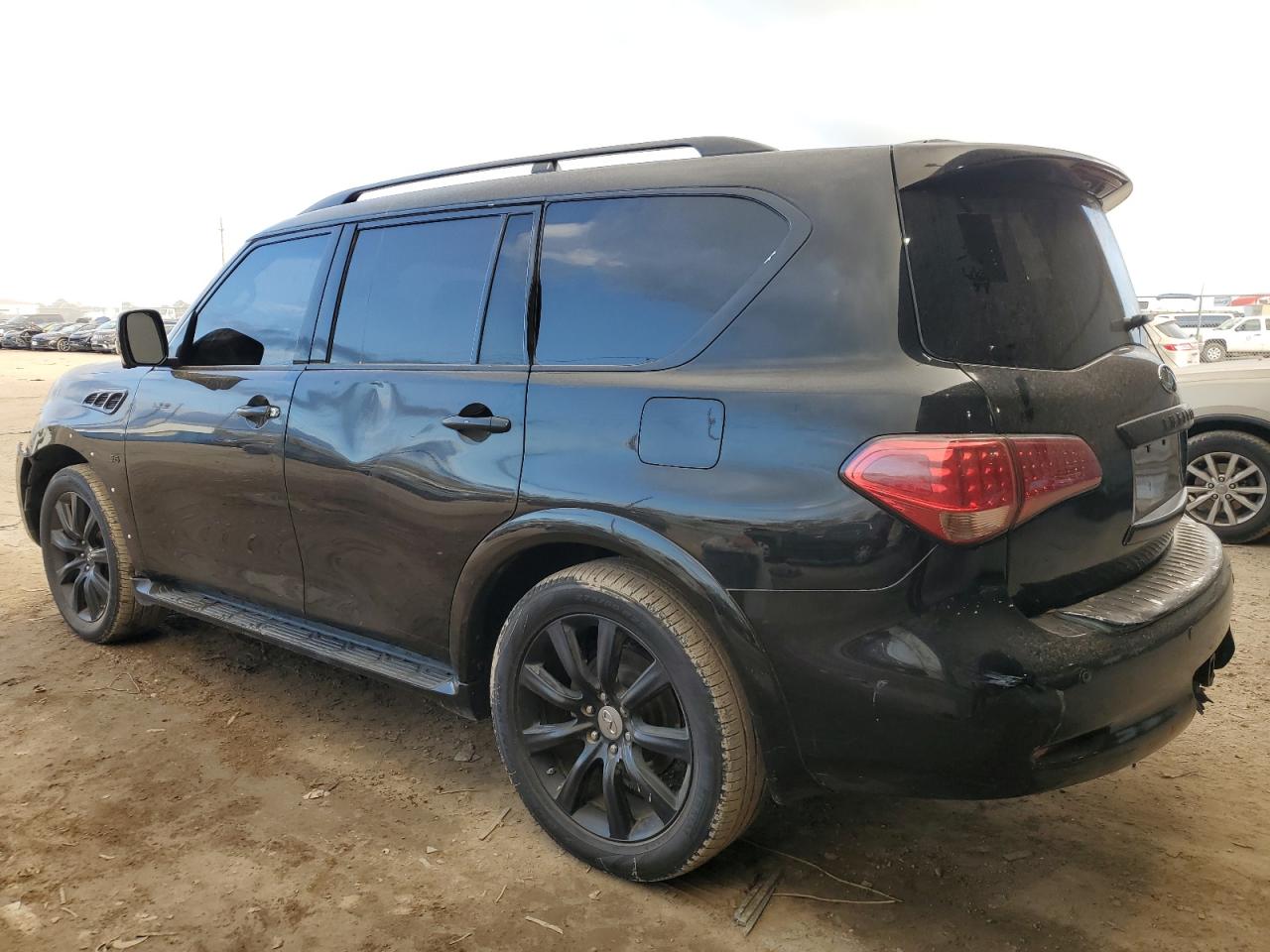 2014 Infiniti QX80 - Image 2