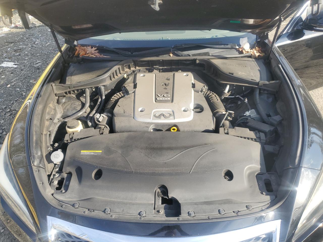 2016 Infiniti Q70 - Image 12